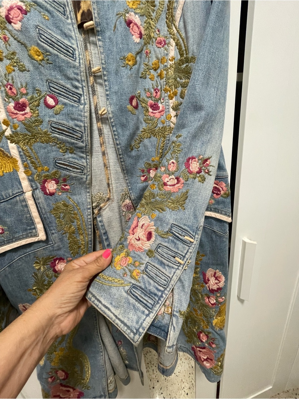 Roberto Cavalli Embroidered Blue Denim Coat with Leopard Lining vintage - Picture 7 of 11